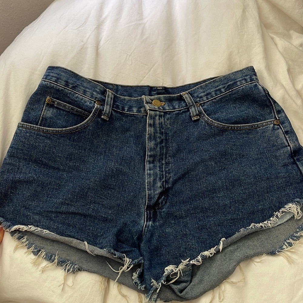 High-Wasted Wrangler Shorts